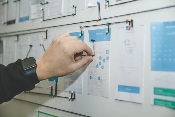 Comment les entreprises de construction peuvent-elles bénéficier des services de gestion de projet externalisée ?