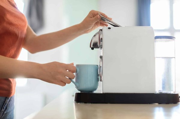 Découvrez le cold brew de la Jura X10: la révolution café au bureau
