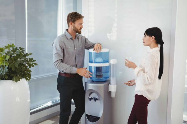 Quels sont les avantages de l'installation d'une fontaine à eau pour entreprise ?